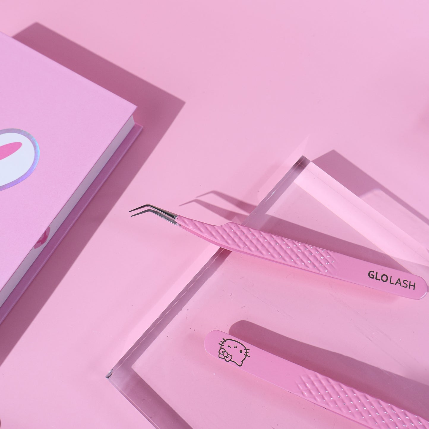 45 Degree Tweezer x Hello Kitty