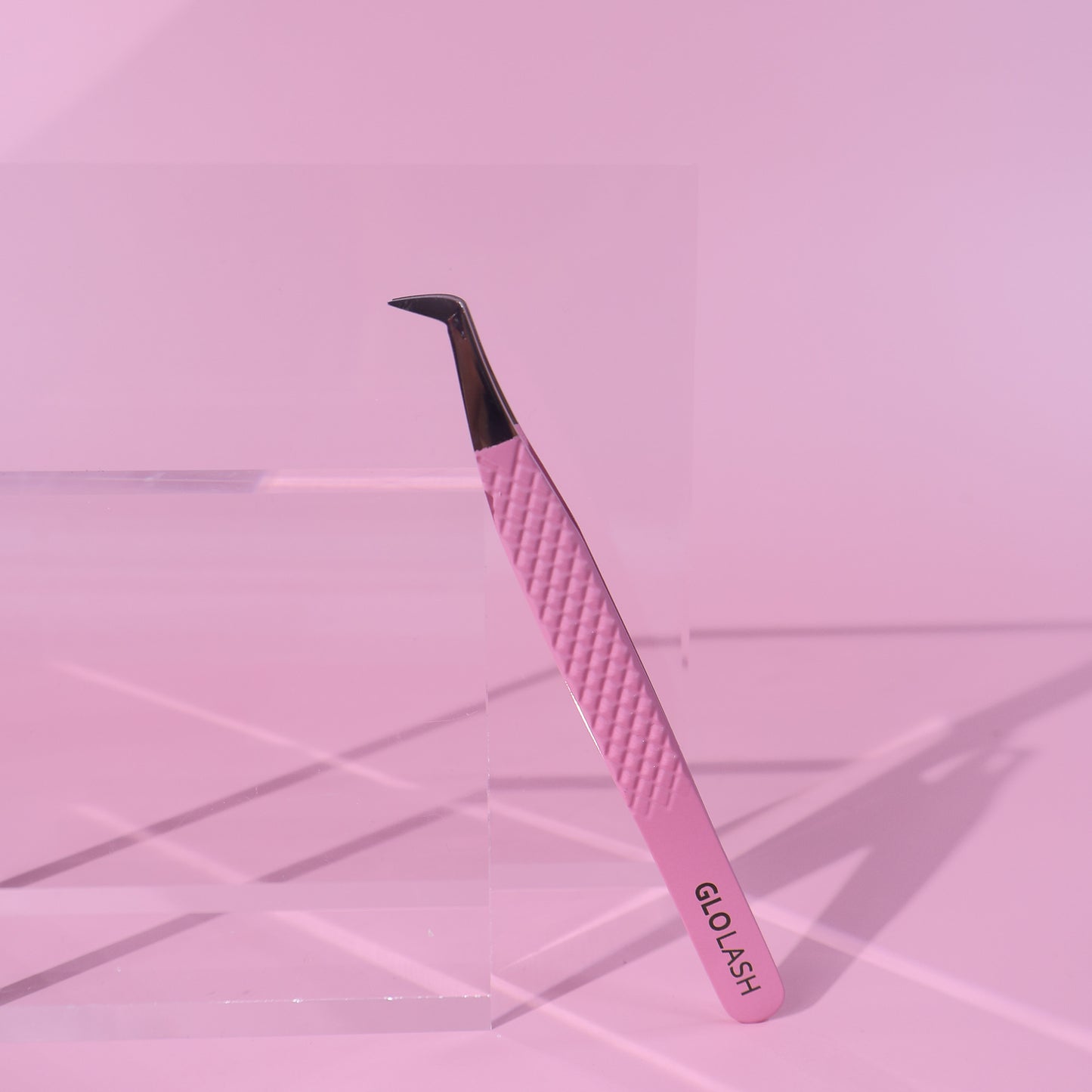 Bombshell Volume Tweezer x Hello Kitty